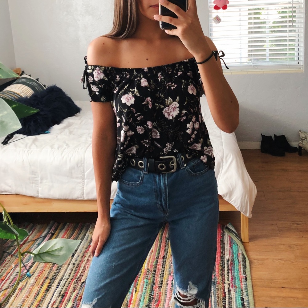 american eagle floral off the shoulder top